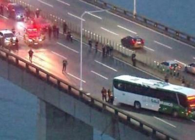 مرد مسلح در برزیل مسافران اتوبوس را گروگان گرفت